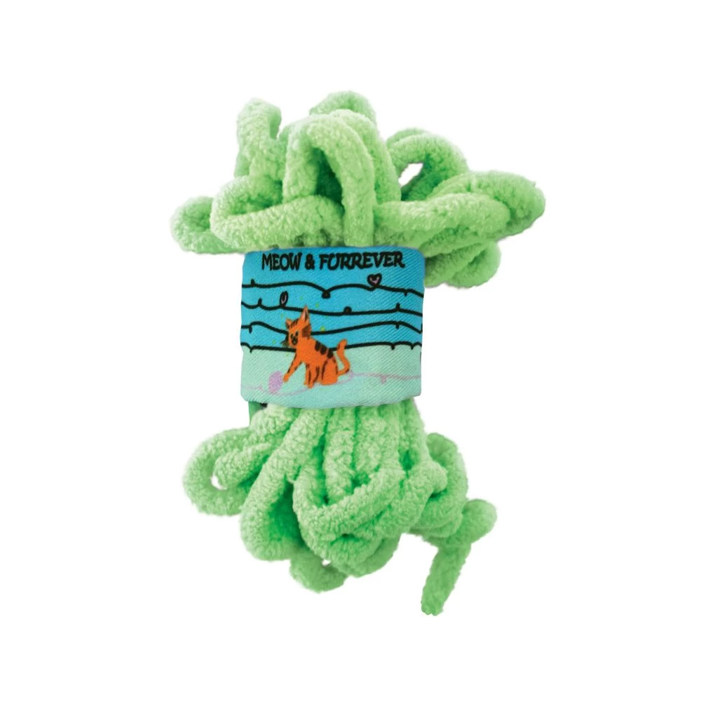 KONG Company Pull-A-Partz™ Yarnz Assorted 3 KONG Company Pull-A-Partz™ Yarnz Assorted